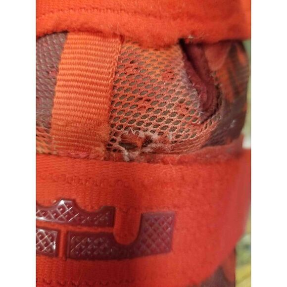 Rare colorways red camouflage nike lebron James soldier ten 9.5 - Picture 11 of 12